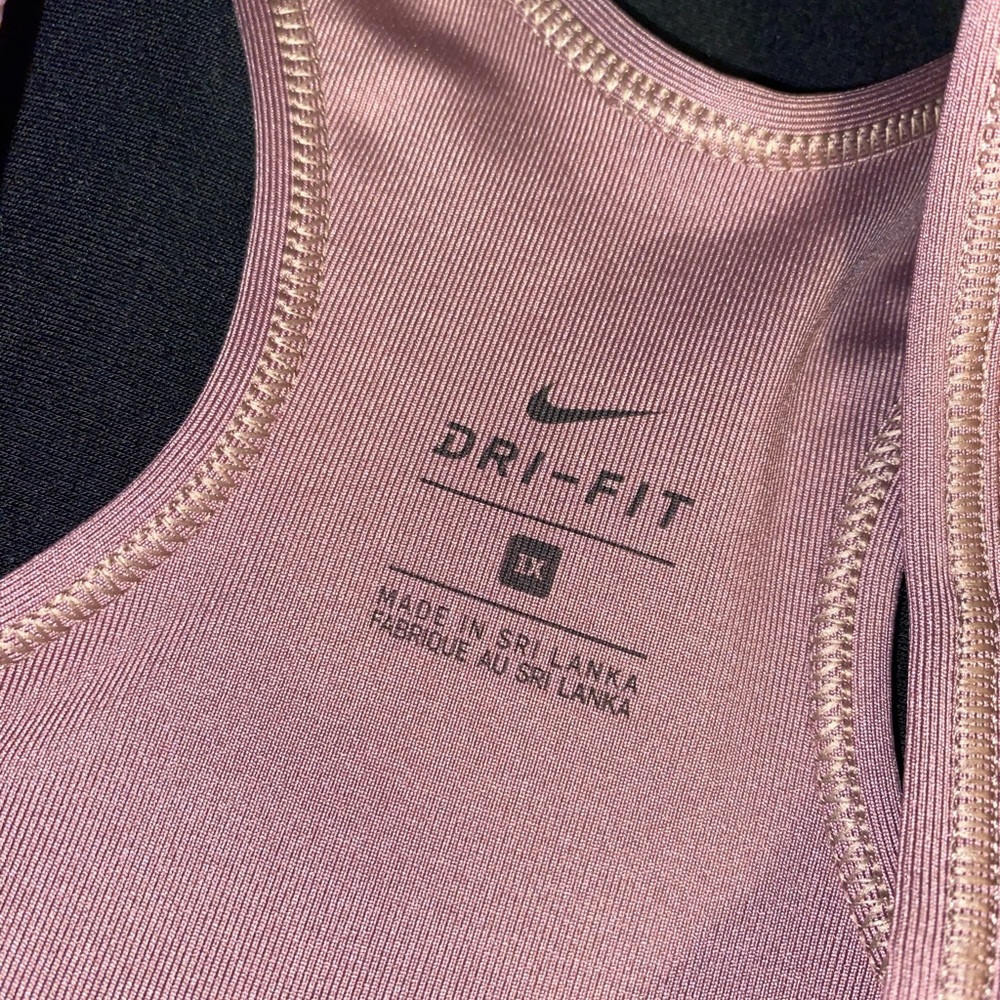 Nwt! Nike sports bra (plus size) - Picture 5 of 7